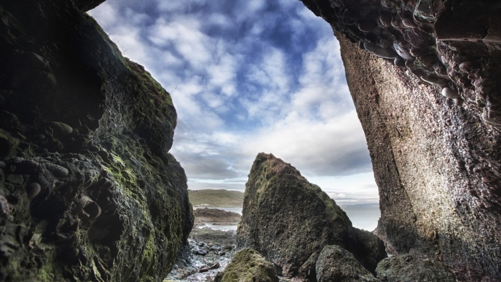 Game of Thrones - Cushendun Caves ~ A Cove in the Stormlands (02)