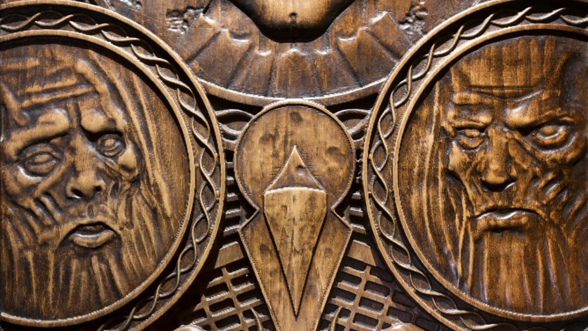 Owen’s Bar / Game of Thrones Door 5 | Glenara