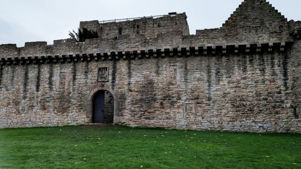 Outlander Locations 1-Day Tour from Edinburgh