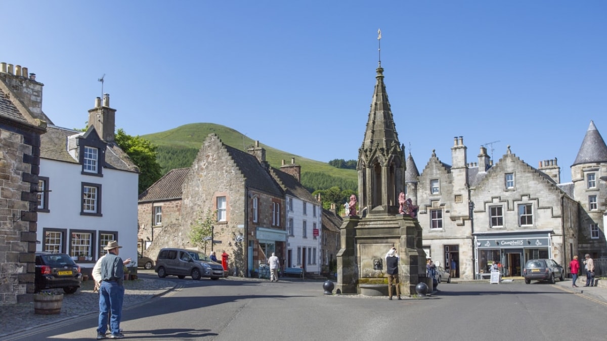Outlander Locations 1-Day Tour from Edinburgh