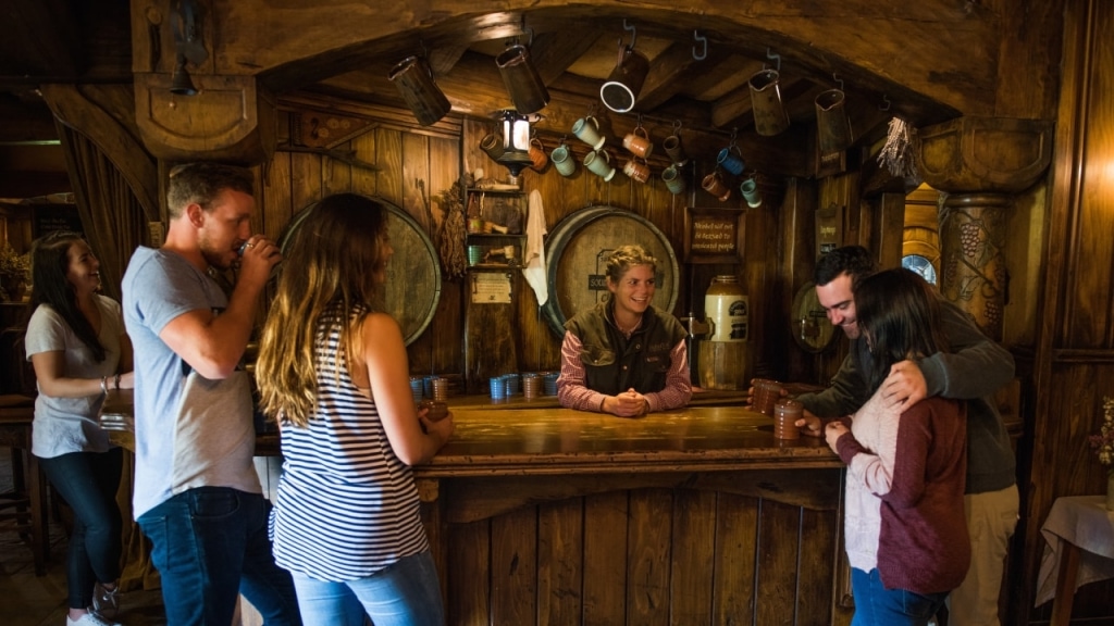 Hobbingen Filmset: Gasthaus zum Grünen Drachen