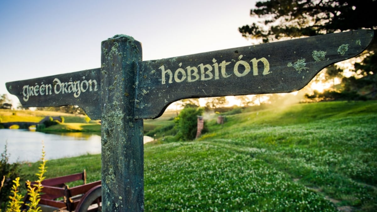 2-tägige Privattour zu Waitomo-Höhlen, Rotorua und Hobbingen Filmset