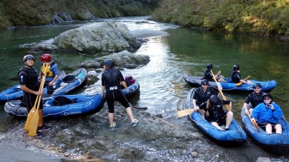Private Hobbit Kajaktour auf dem Pelorus-Fluss