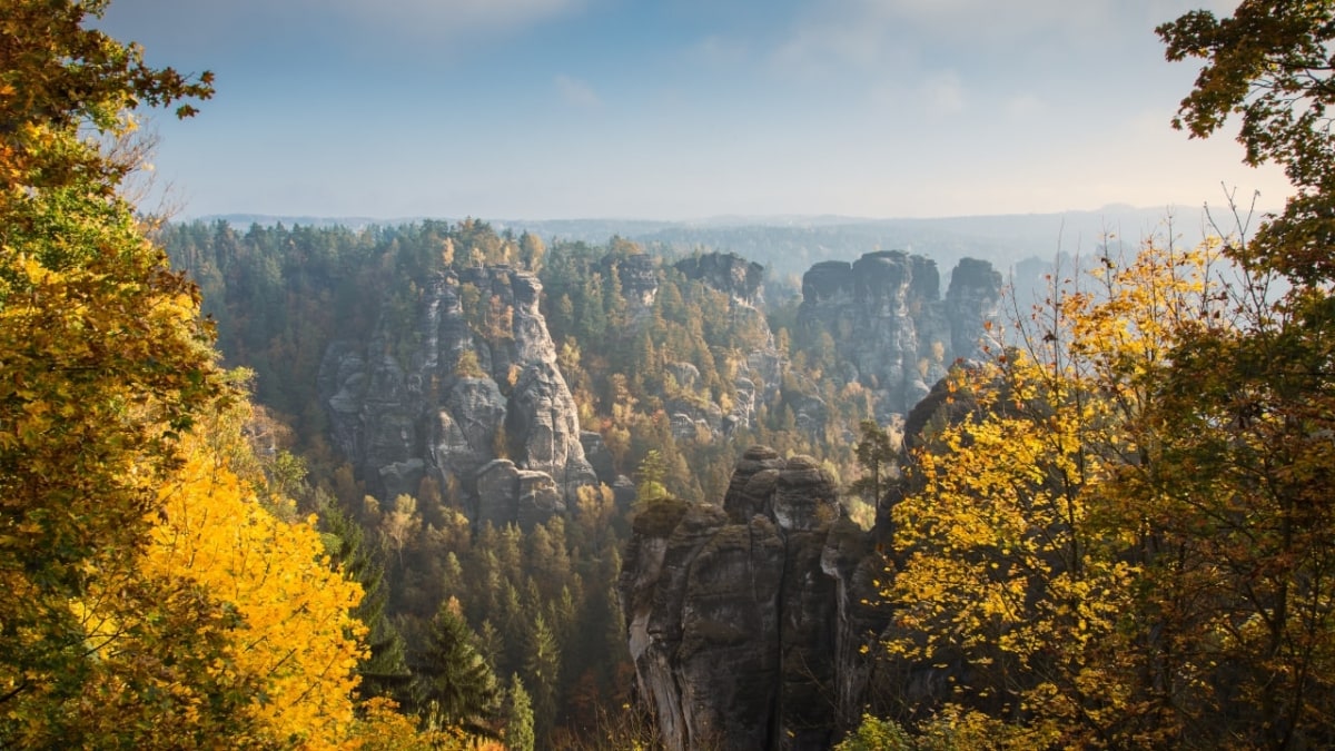 Chronicles of Narnia Tour from Prague – Rocks Labyrinth