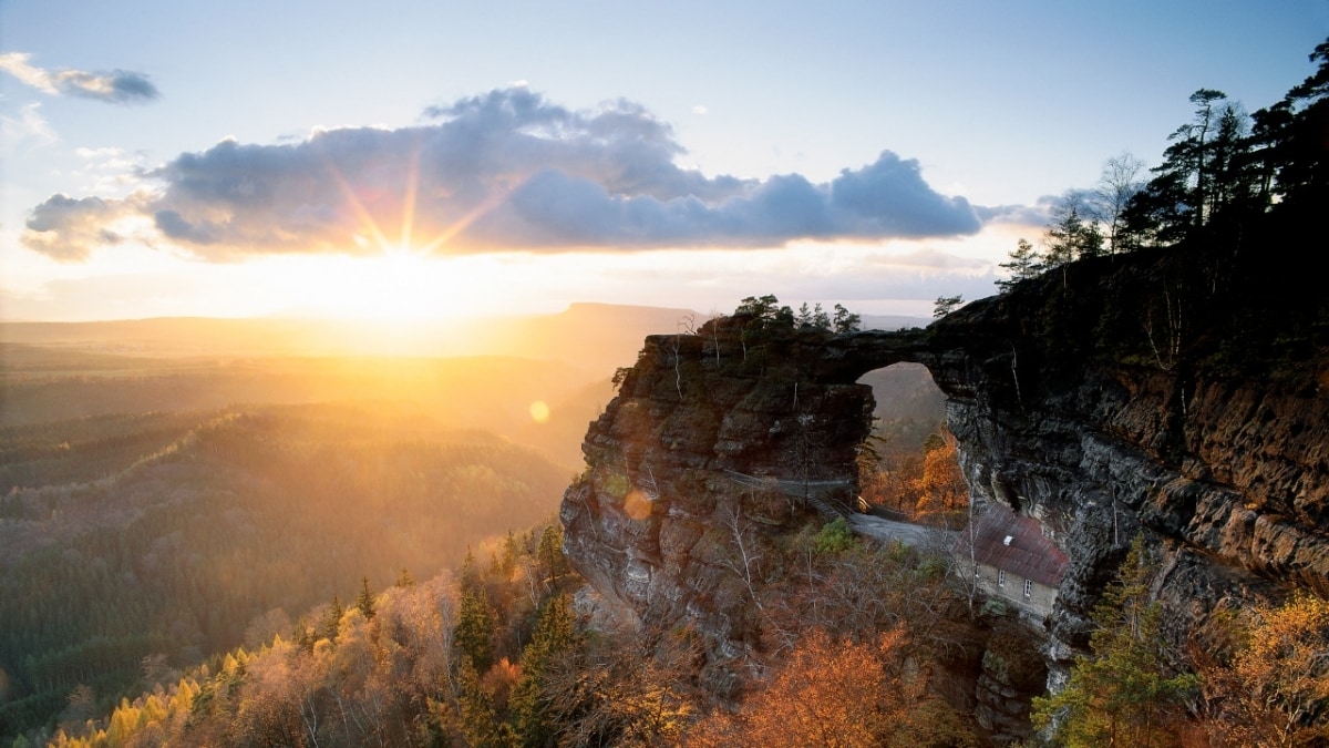 Chronicles of Narnia Tour from Prague – Rocks Labyrinth