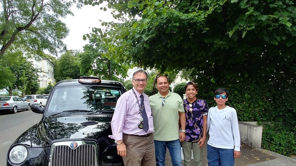 The Crown London and Windsor Locations by Black Cab