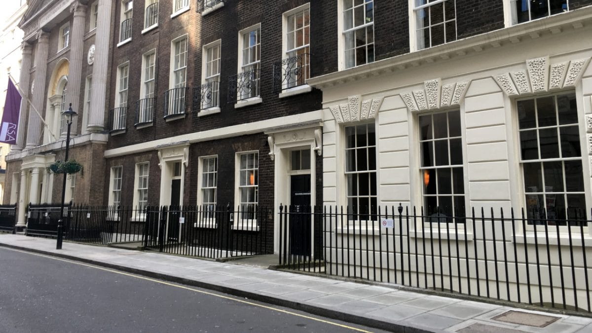 The Crown Private Walking Tour of London