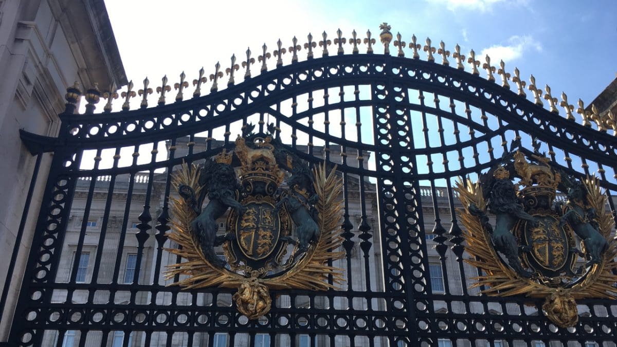 The Crown Private Walking Tour of London