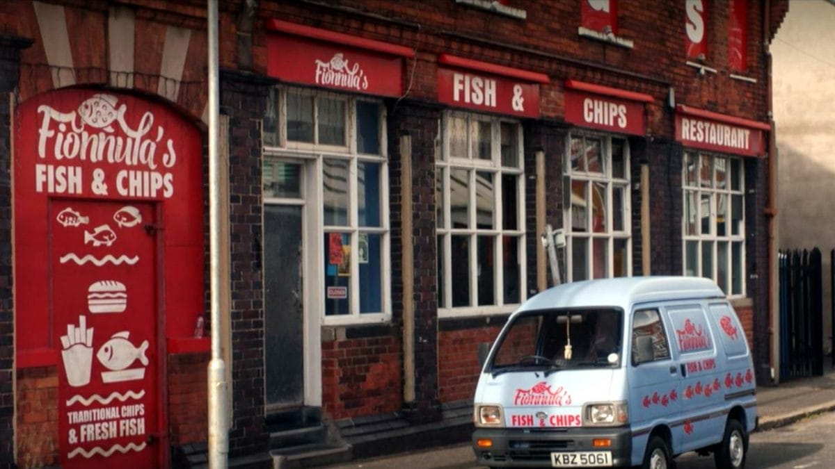 Derry Girls Taxi Tour of Belfast