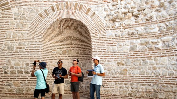 Private Game of Thrones Walking Tour of Split + Klis Fortress Roundtrip