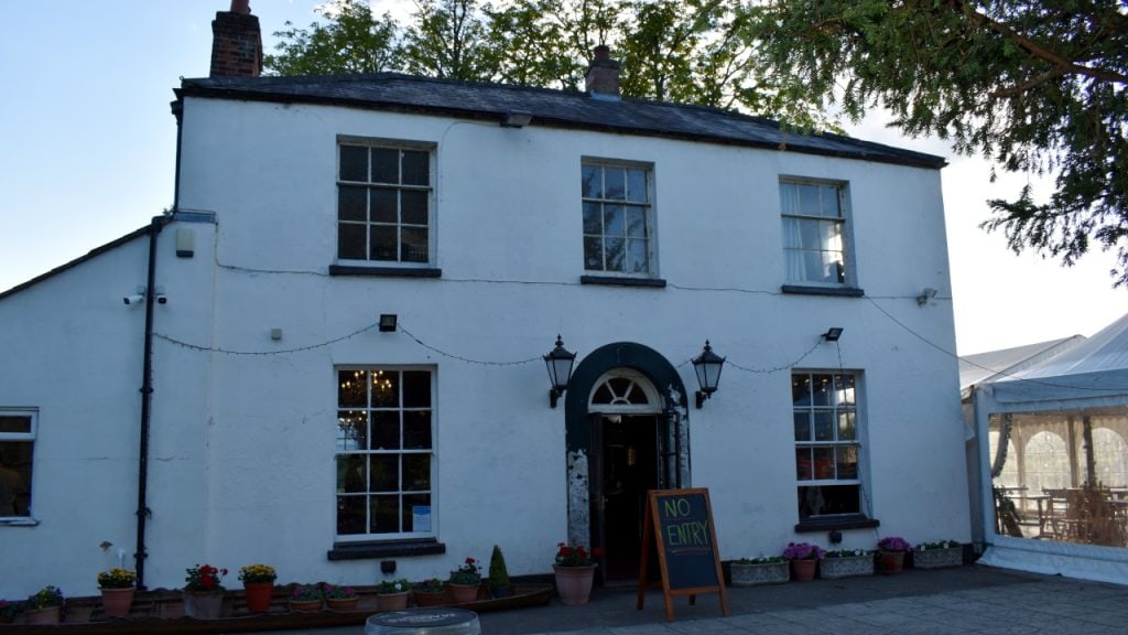 The Isis Farmhouse